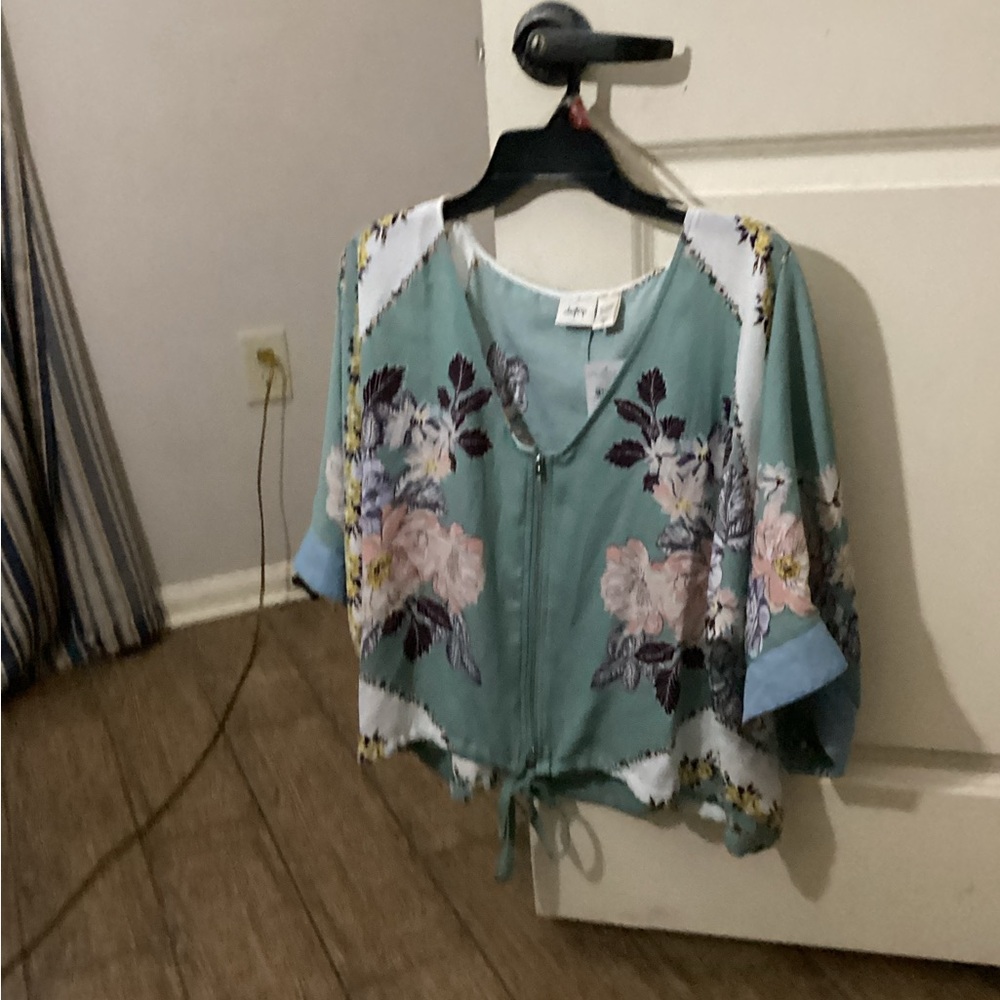Daytrip Floral Zip-Up Blouse in Teal and White